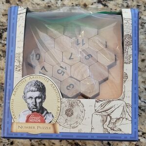 Great Minds Number Puzzle - Wooden Hexagon Game